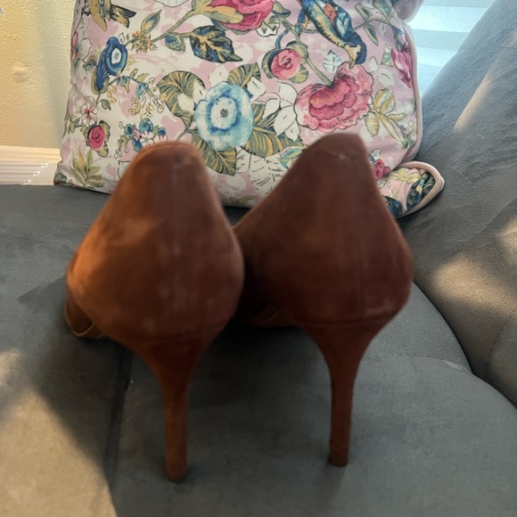 Real suede brown heels - Picture 3 of 3